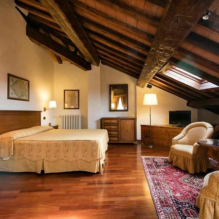 Albergo Delle Notarie Reggio nell'Emilia Buitenkant foto