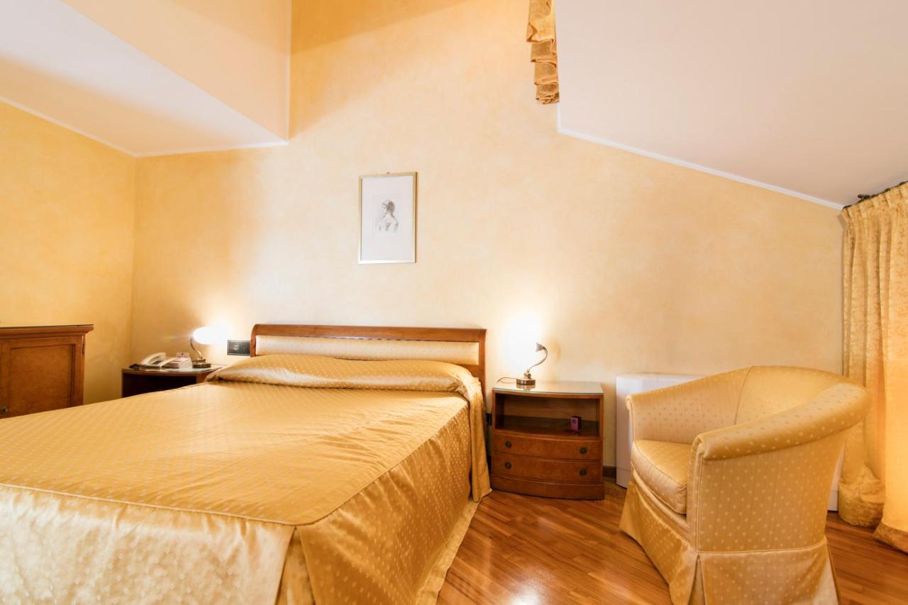 Albergo Delle Notarie Reggio nell'Emilia Buitenkant foto
