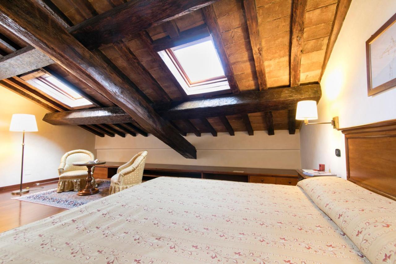 Albergo Delle Notarie Reggio nell'Emilia Buitenkant foto