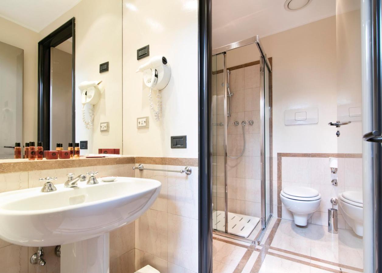 Albergo Delle Notarie Reggio nell'Emilia Buitenkant foto