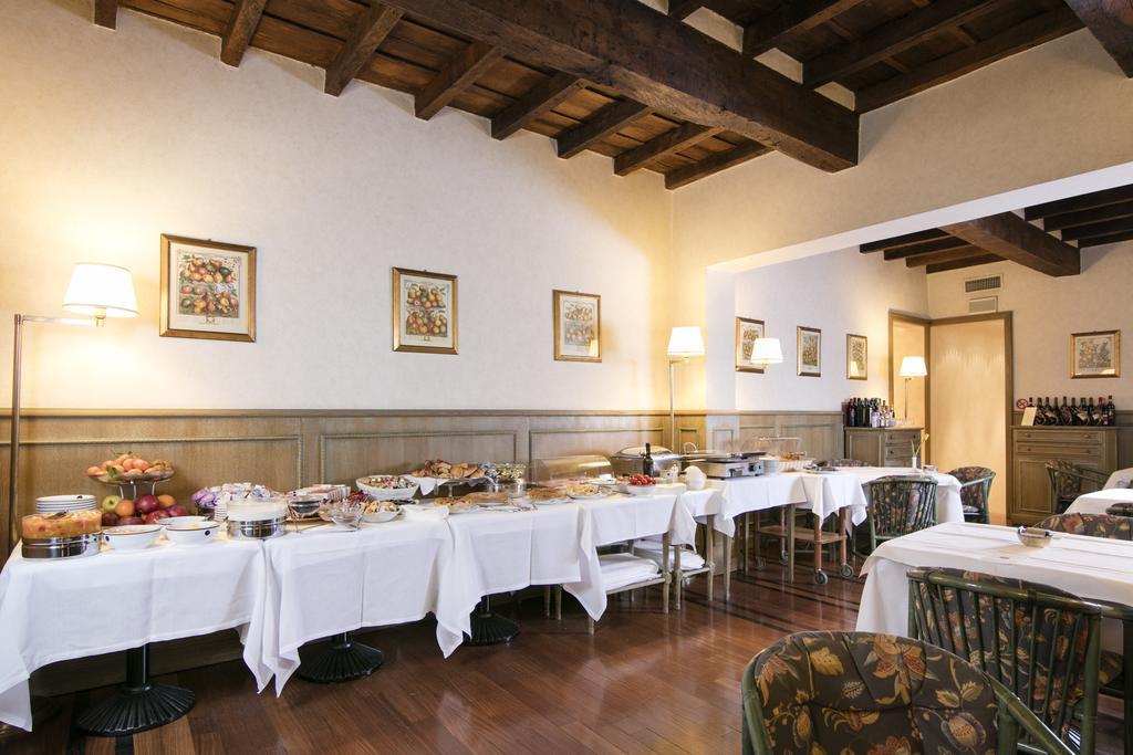 Albergo Delle Notarie Reggio nell'Emilia Buitenkant foto