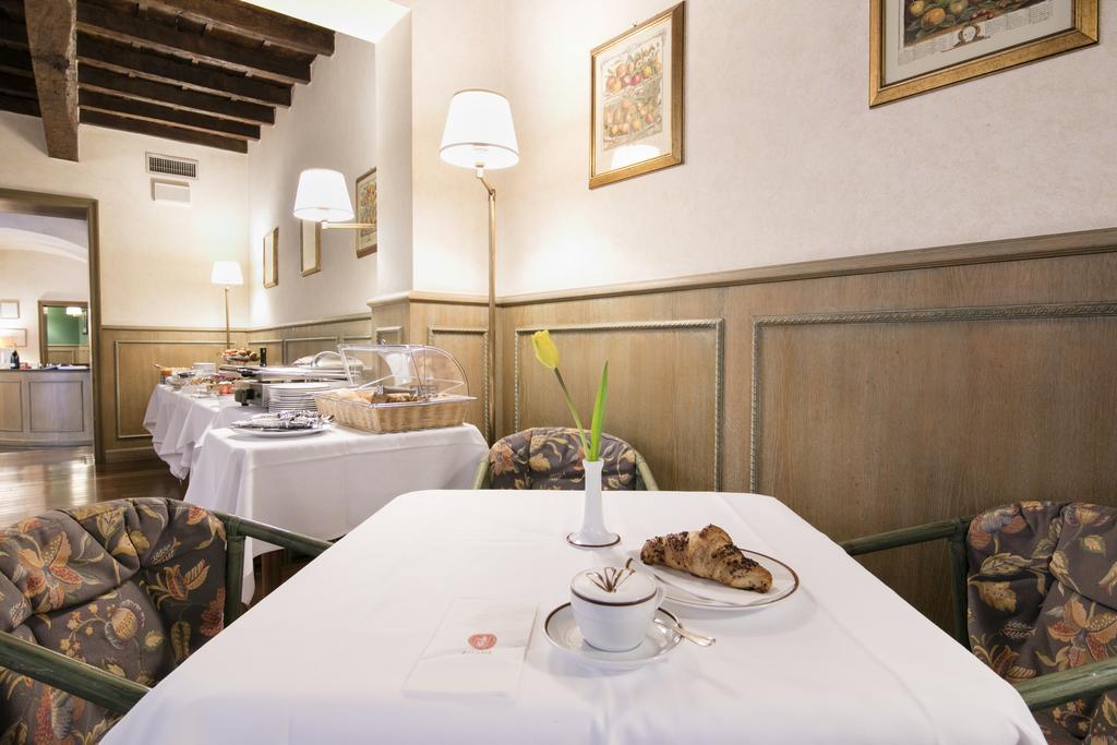 Albergo Delle Notarie Reggio nell'Emilia Buitenkant foto