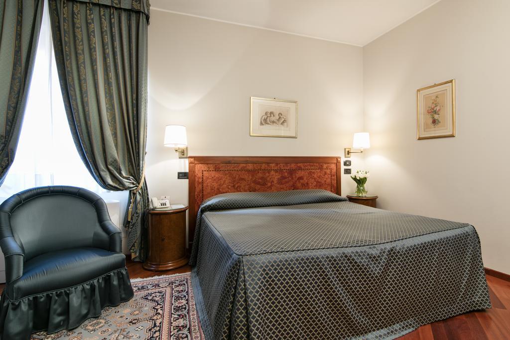 Albergo Delle Notarie Reggio nell'Emilia Buitenkant foto