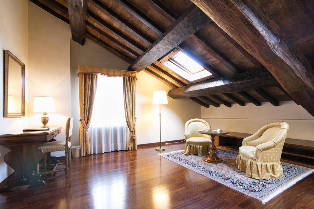 Albergo Delle Notarie Reggio nell'Emilia Buitenkant foto