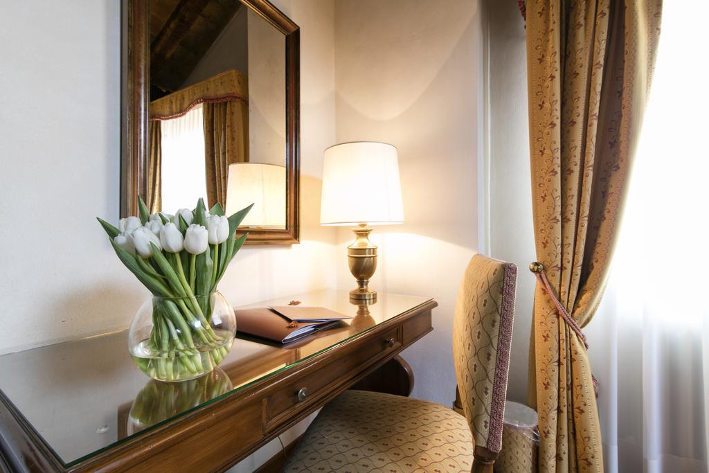 Albergo Delle Notarie Reggio nell'Emilia Buitenkant foto