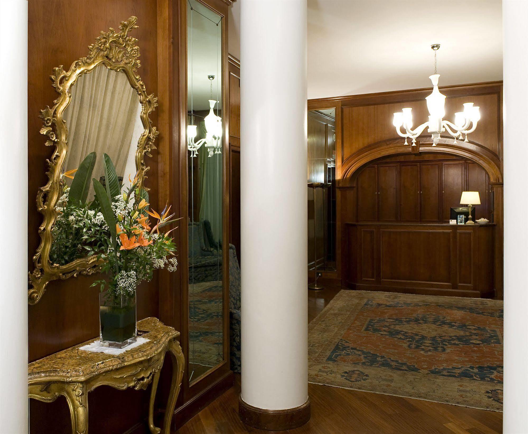 Albergo Delle Notarie Reggio nell'Emilia Buitenkant foto